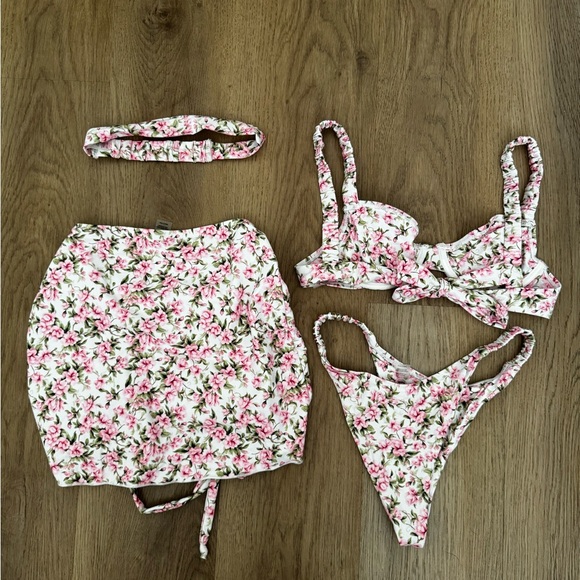 Floral Bikini Set with Wrap - Picture 5 of 6